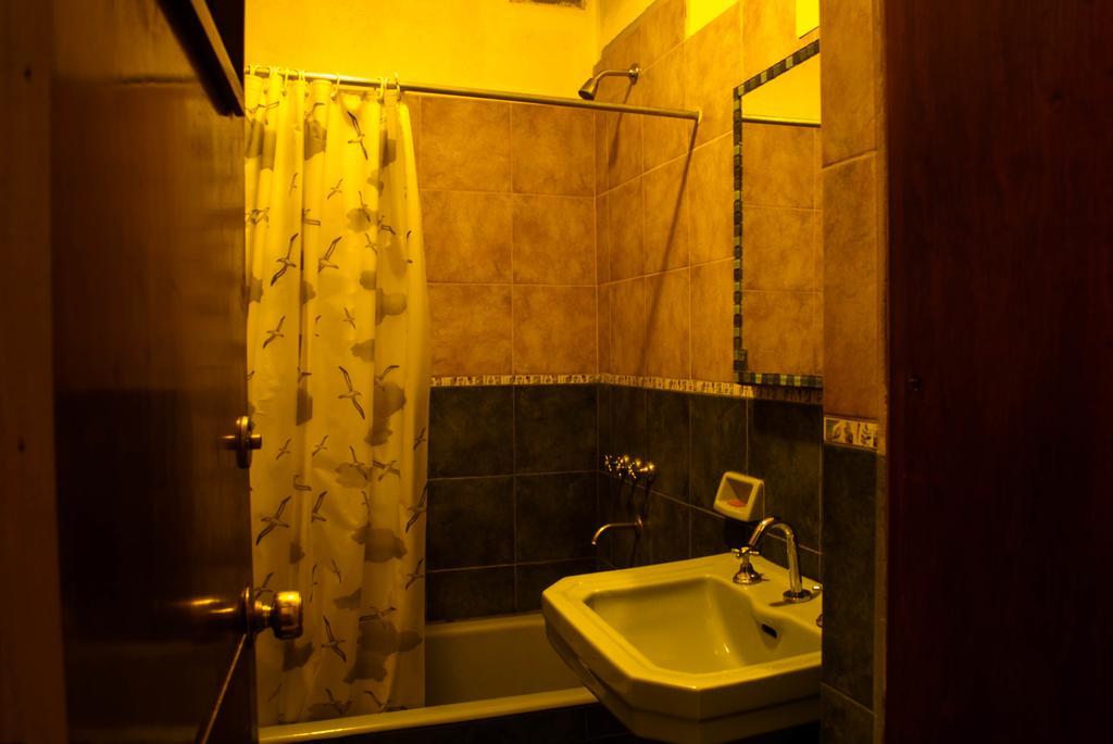 Loica Hostel Puerto Madryn Exterior photo
