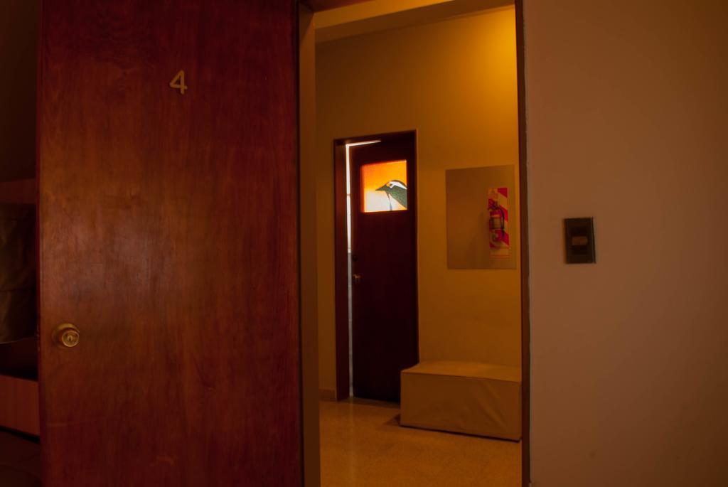 Loica Hostel Puerto Madryn Exterior photo